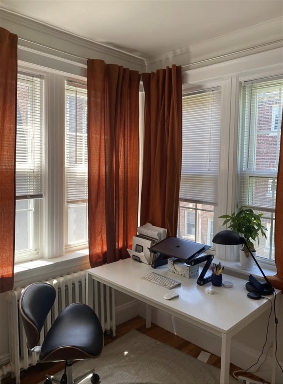1 bed, 1 bath apartment for rent at 8 Chauncy St Unit Mf, Neighborhood Nine — photo 4 of 6
