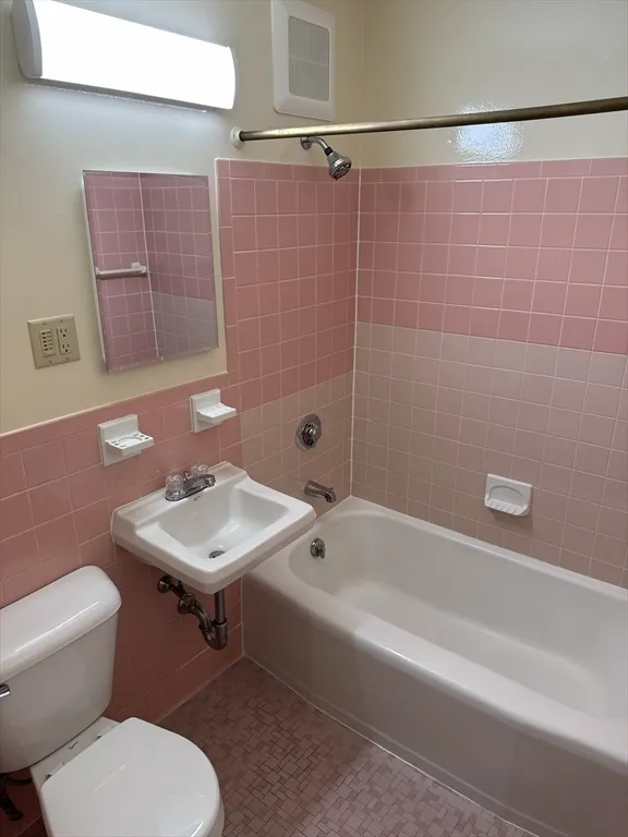 1 bed, 1 bath apartment for rent at 8 Chauncy Unit 53, Weymouth — photo 10 of 10