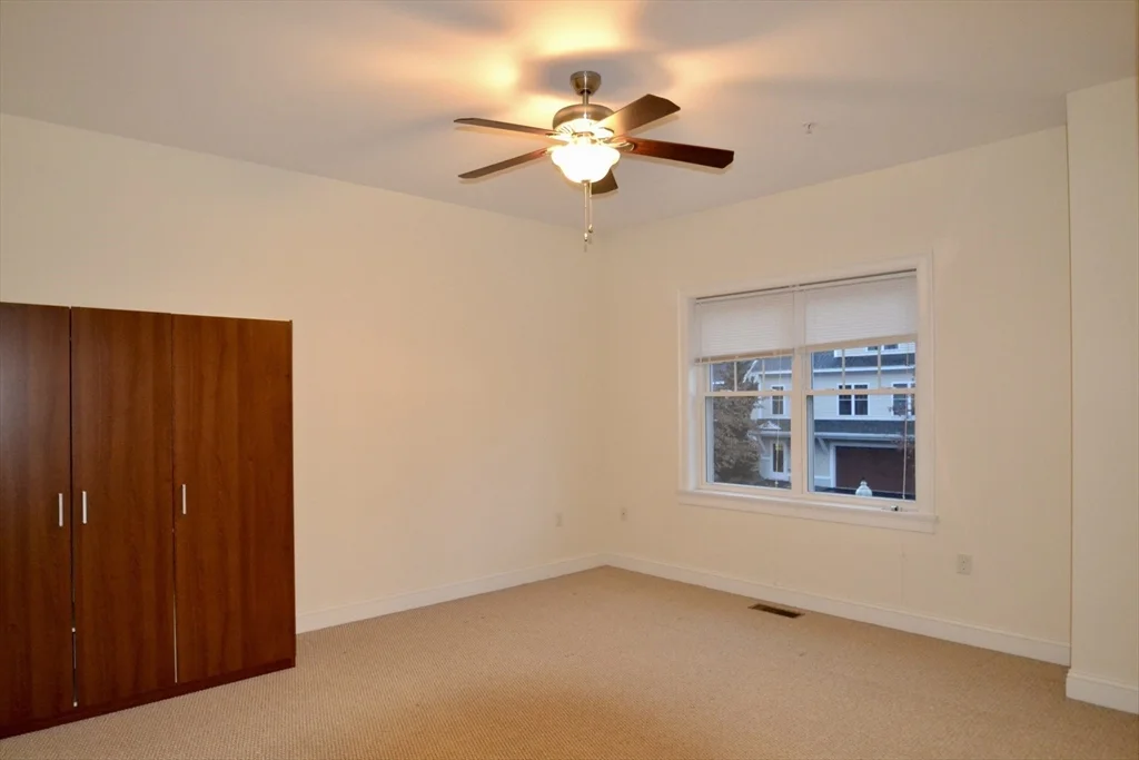 3 bed, 2 bath apartment for rent at 8 Cheyenne Vly Unit 8, Westford — photo 17 of 27
