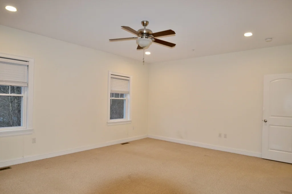 3 bed, 2 bath apartment for rent at 8 Cheyenne Vly Unit 8, Westford — photo 13 of 27