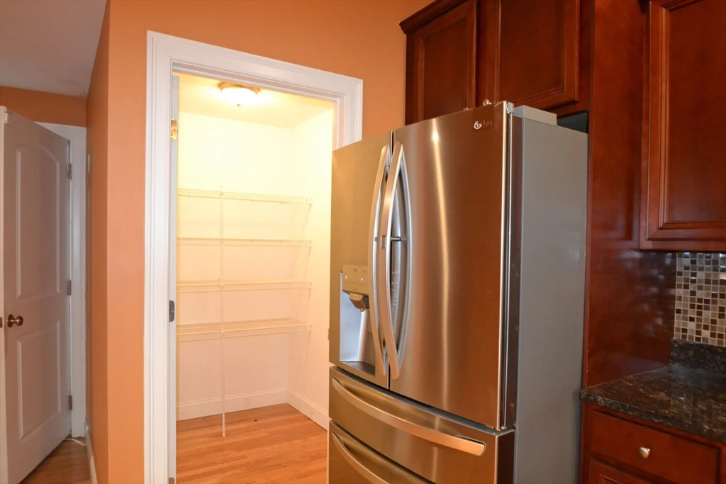 3 bed, 2 bath apartment for rent at 8 Cheyenne Vly Unit 8, Westford — photo 8 of 27