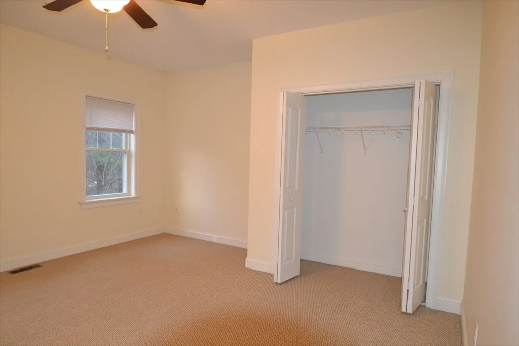 3 bed, 2 bath apartment for rent at 8 Cheyenne Vly Unit 8, Westford — photo 19 of 27