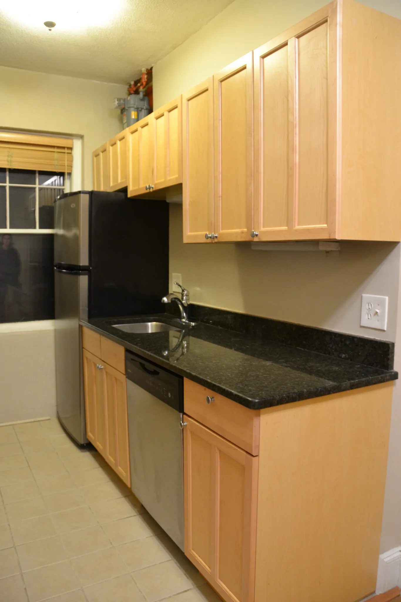 2 bed, 1 bath apartment for rent at 8 Chiswick Rd Unit 23, Brighton — photo 17 of 32