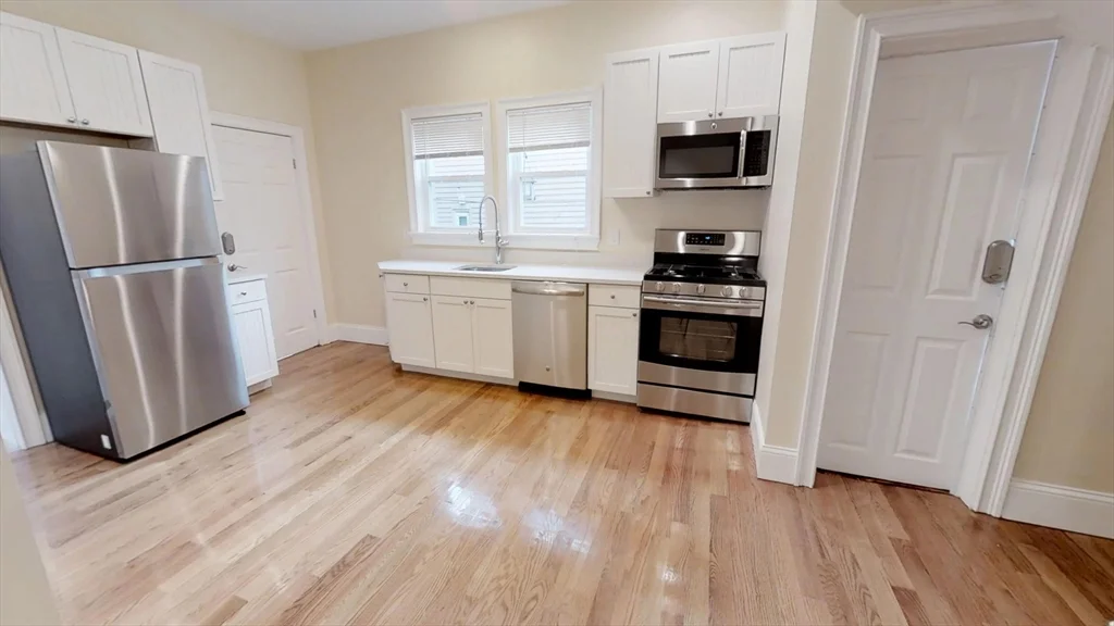 2 bed, 1 bath apartment for rent at 8 Claremon St Unit 2, Teele Square — photo 8 of 8