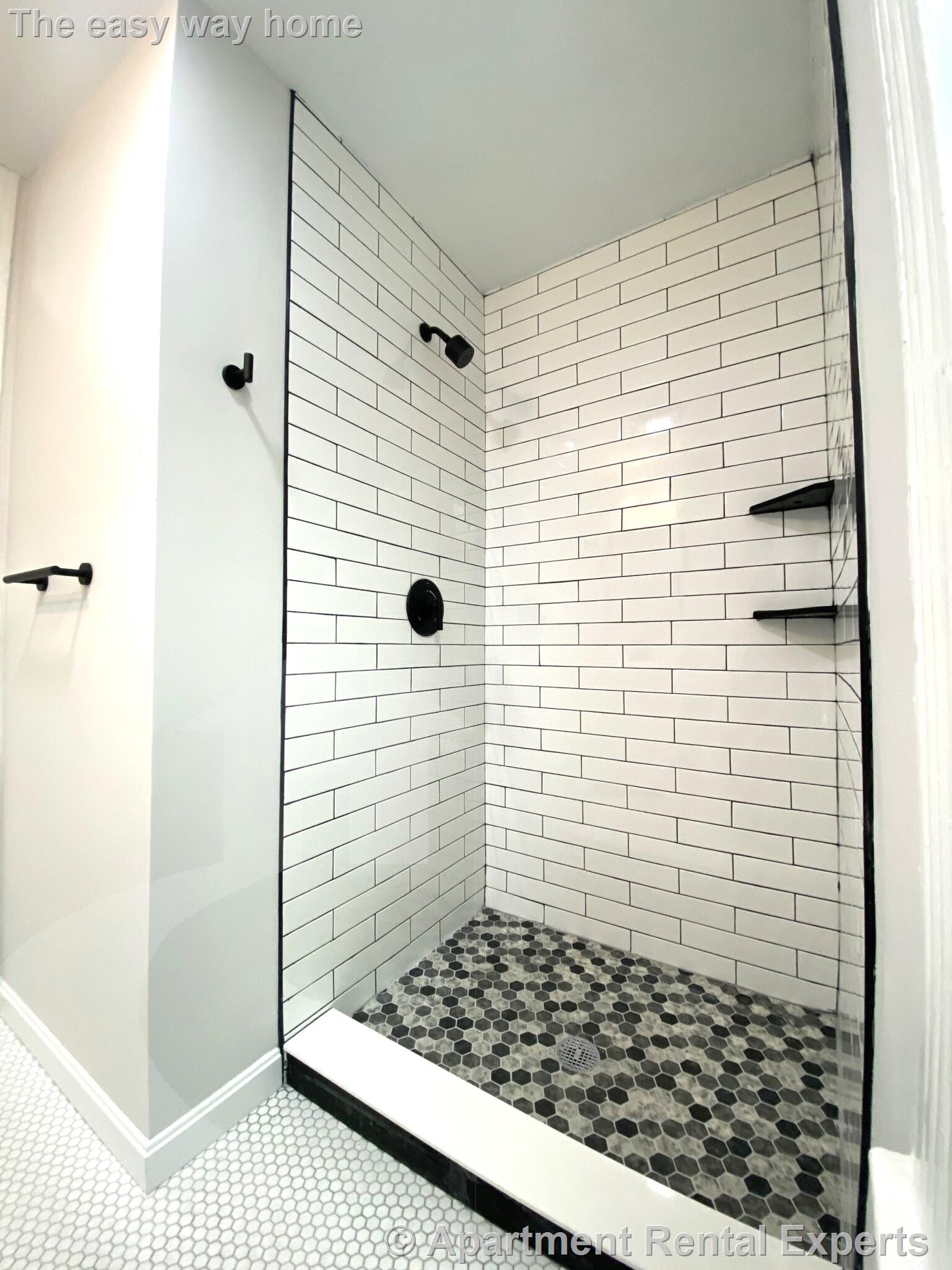 3 bed, 1 bath apartment for rent at 8 Clary St Unit 2, Inman Square — photo 5 of 8