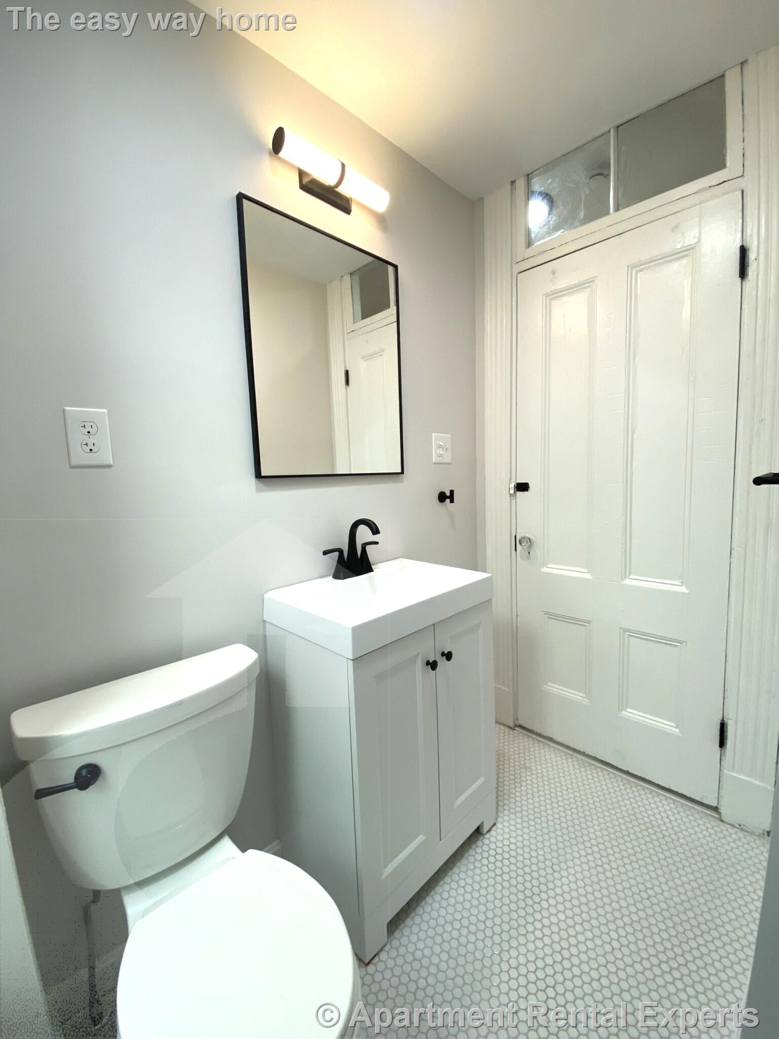 3 bed, 1 bath apartment for rent at 8 Clary St Unit 2, Inman Square — photo 2 of 8
