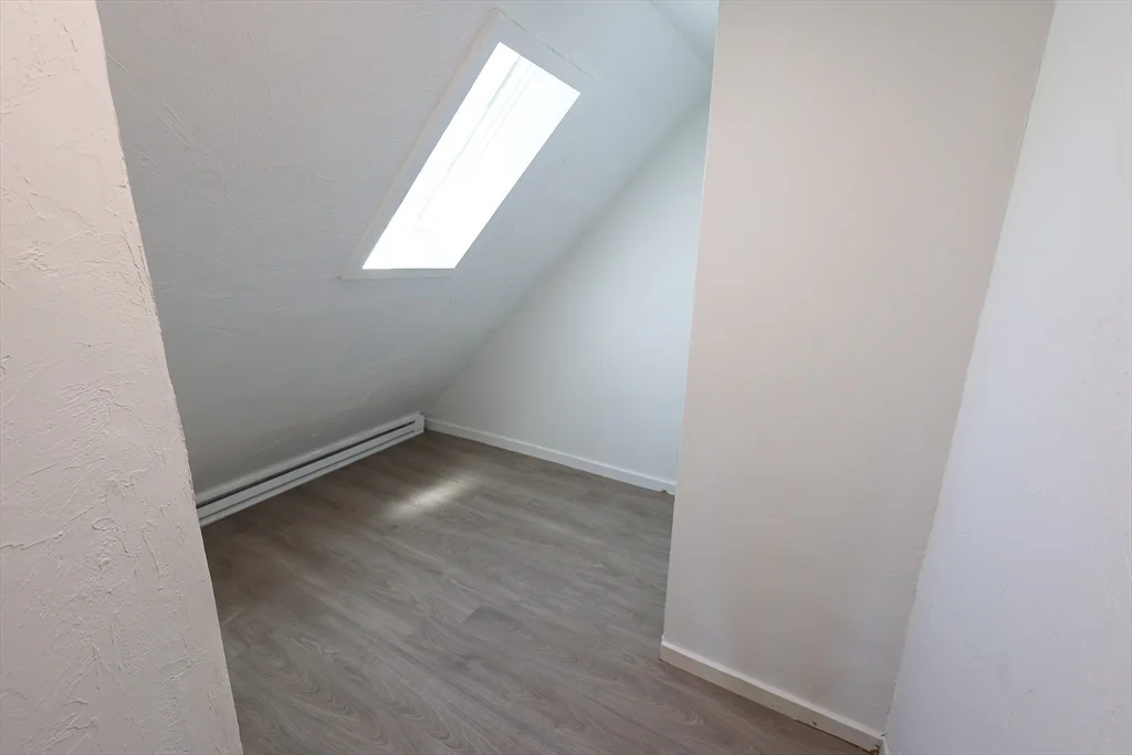 2 bed, 1 bath apartment for rent at 8 Colonial Ave Unit 3, Dorchester — photo 9 of 11