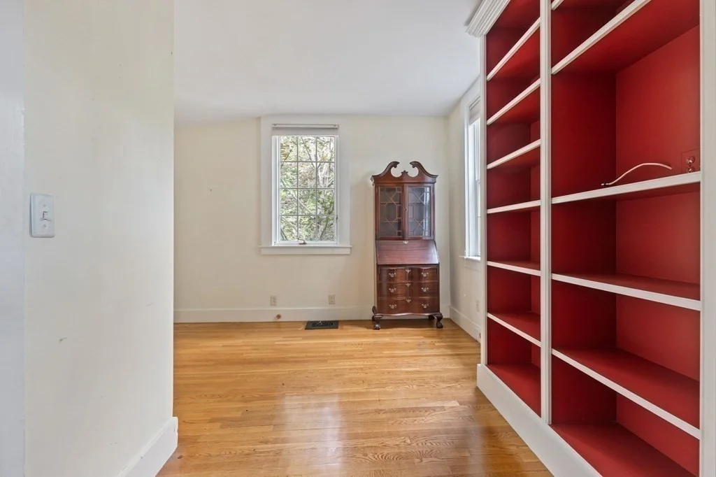 3 bed, 2 bath apartment for rent at 8 Coolidge Hill Rd, Coolidge Hill — photo 11 of 23