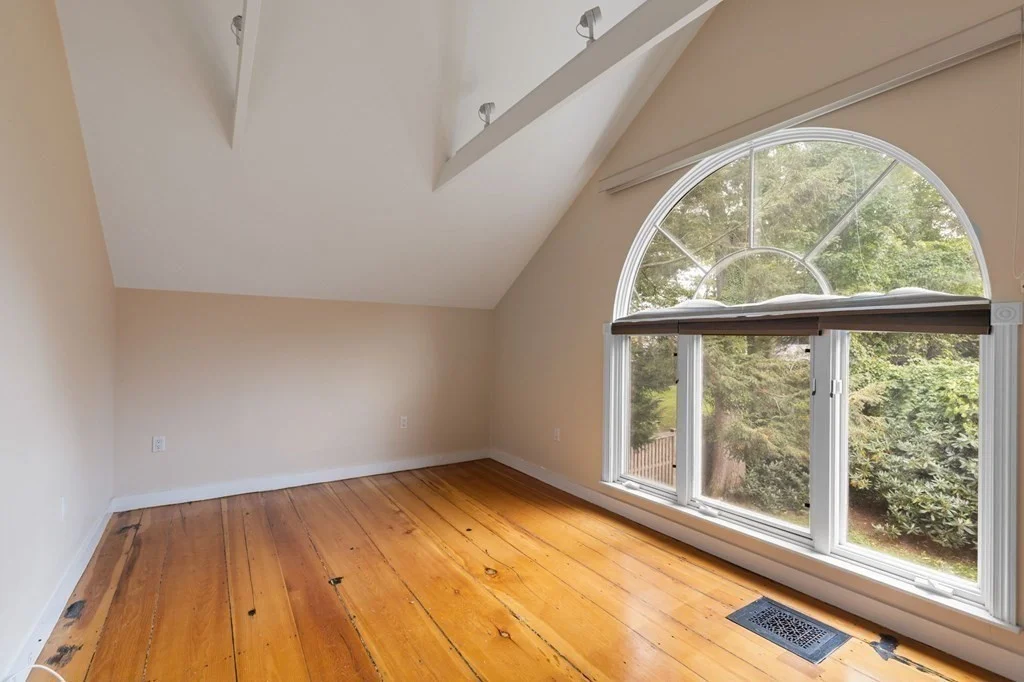 3 bed, 2 bath apartment for rent at 8 Coolidge Hill Rd, Coolidge Hill — photo 12 of 23