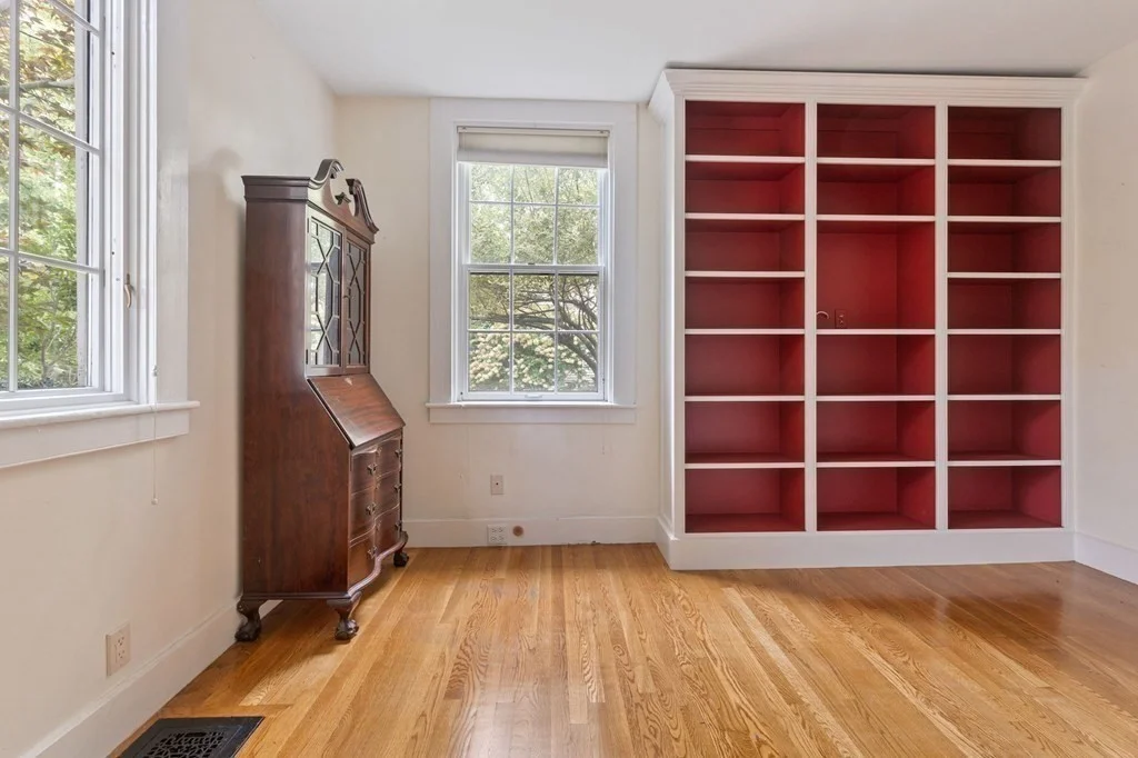 3 bed, 2 bath apartment for rent at 8 Coolidge Hill Rd, Coolidge Hill — photo 10 of 23