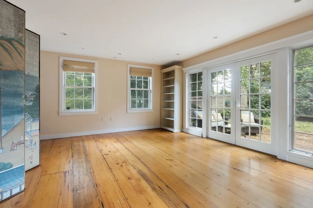 3 bed, 2 bath apartment for rent at 8 Coolidge Hill Rd, Coolidge Hill — photo 9 of 23
