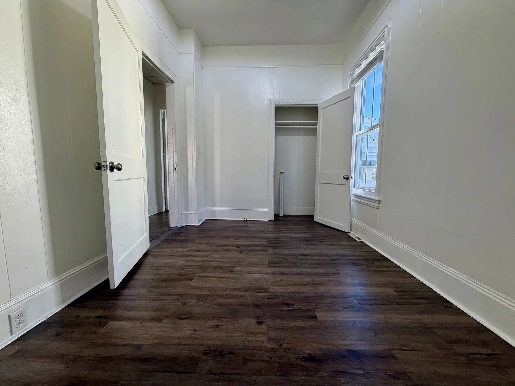 4 bed, 1 bath apartment for rent at 8 Cottage St Unit 1, Union Hill — photo 7 of 17