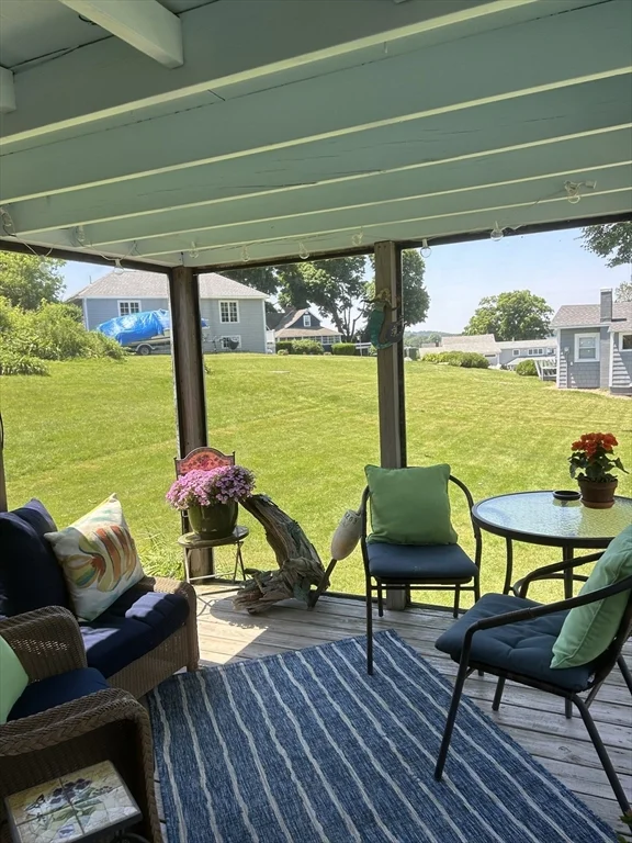 2 bed, 1 bath apartment for rent at 8 Cove Rd, Little Neck — photo 9 of 18