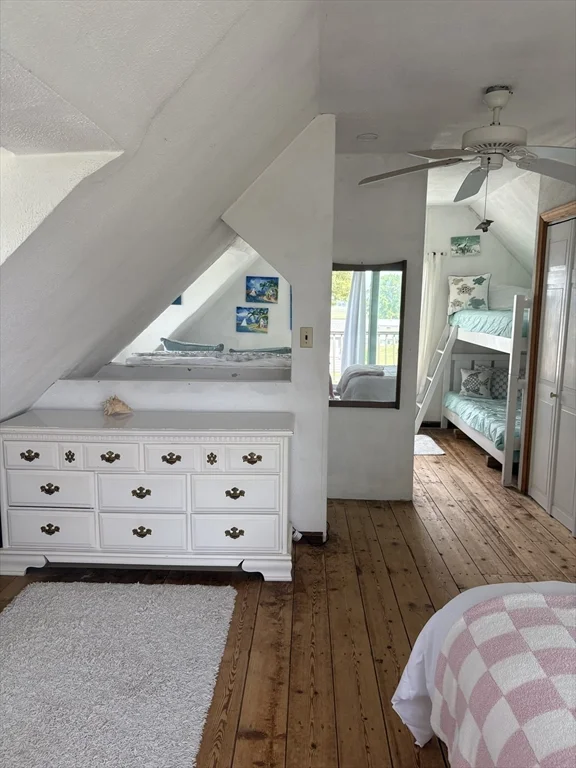 2 bed, 1 bath apartment for rent at 8 Cove Rd, Little Neck — photo 14 of 18