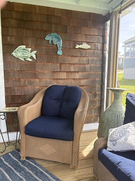 2 bed, 1 bath apartment for rent at 8 Cove Rd, Little Neck — photo 10 of 18