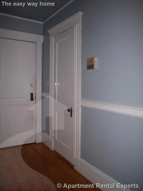 2 bed, 1 bath apartment for rent at 8 Craigie Cir Unit 35, Harvard Square — photo 9 of 14