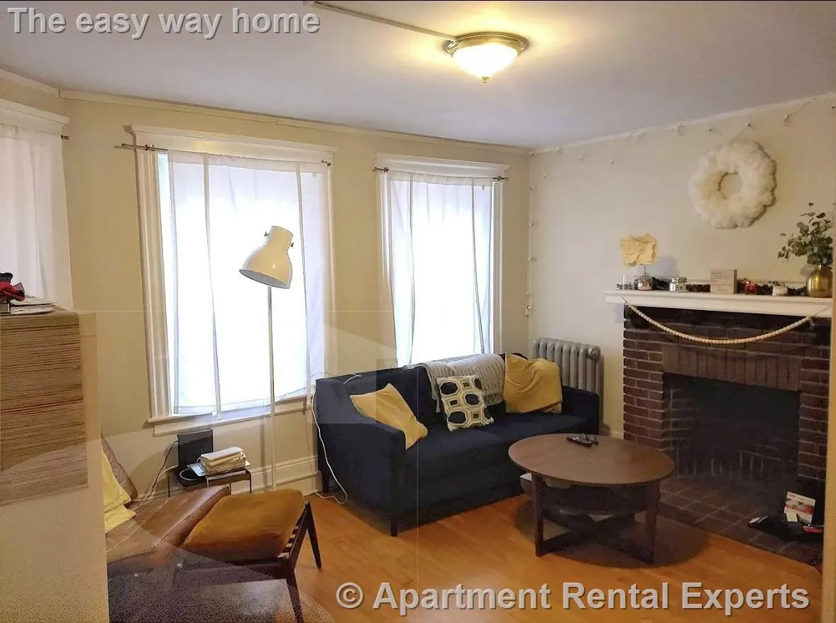 1 bed, 1 bath apartment for rent at 8 Craigie Cir Unit 8, Harvard Square
