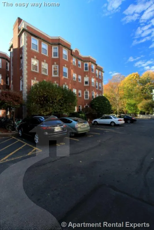 1 bed, 1 bath apartment for rent at 8 Craigie Cir Unit 8, Harvard Square — photo 11 of 13