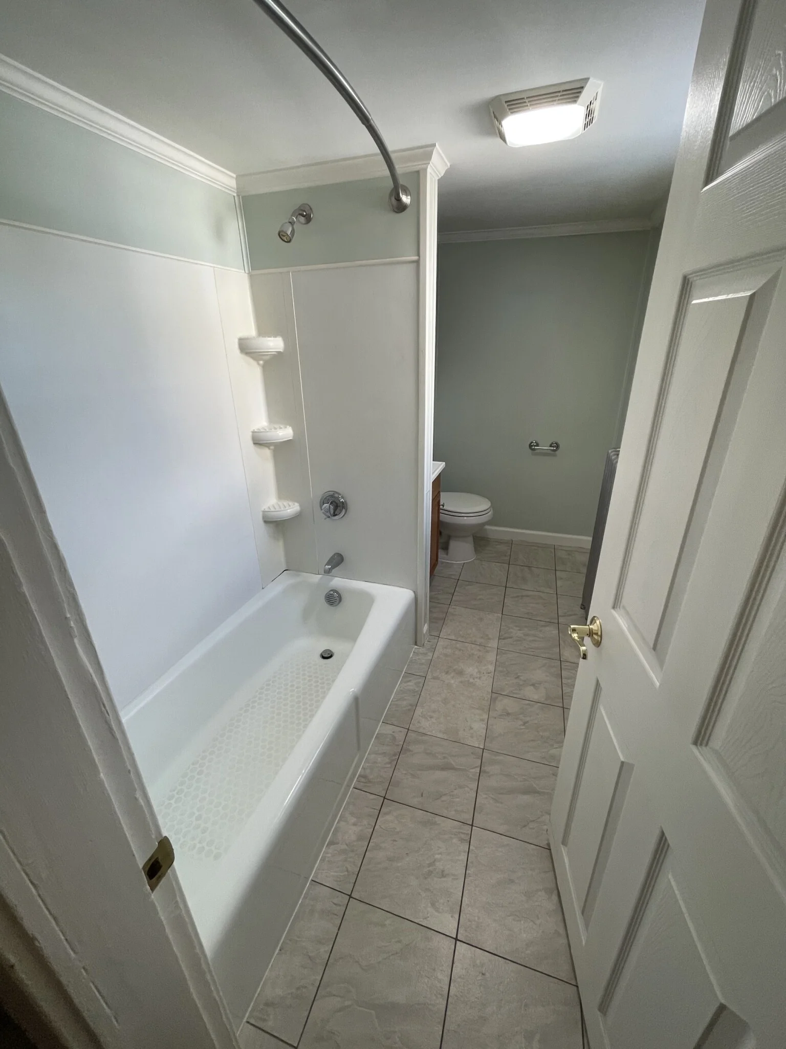 3 bed, 1.5 bath apartment for rent at 8 Cross St Unit 1, Woburn — photo 27 of 28