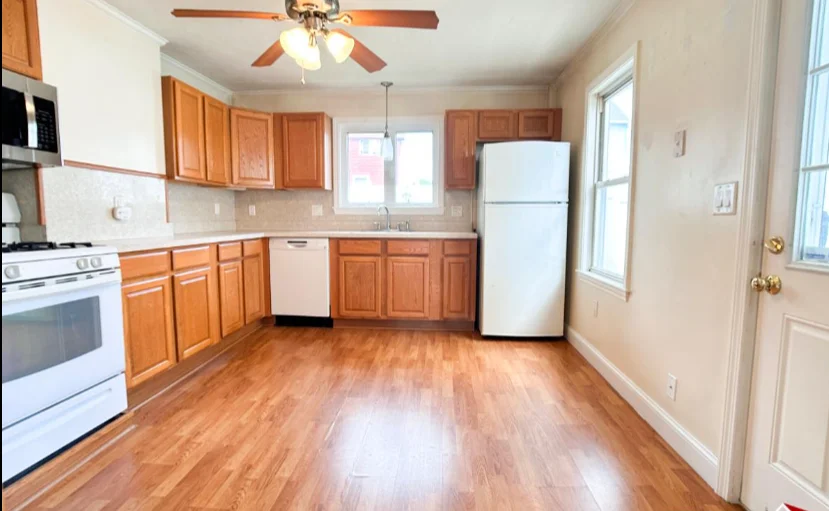 3 bed, 1.5 bath apartment for rent at 8 Cross St Unit 1, Woburn
