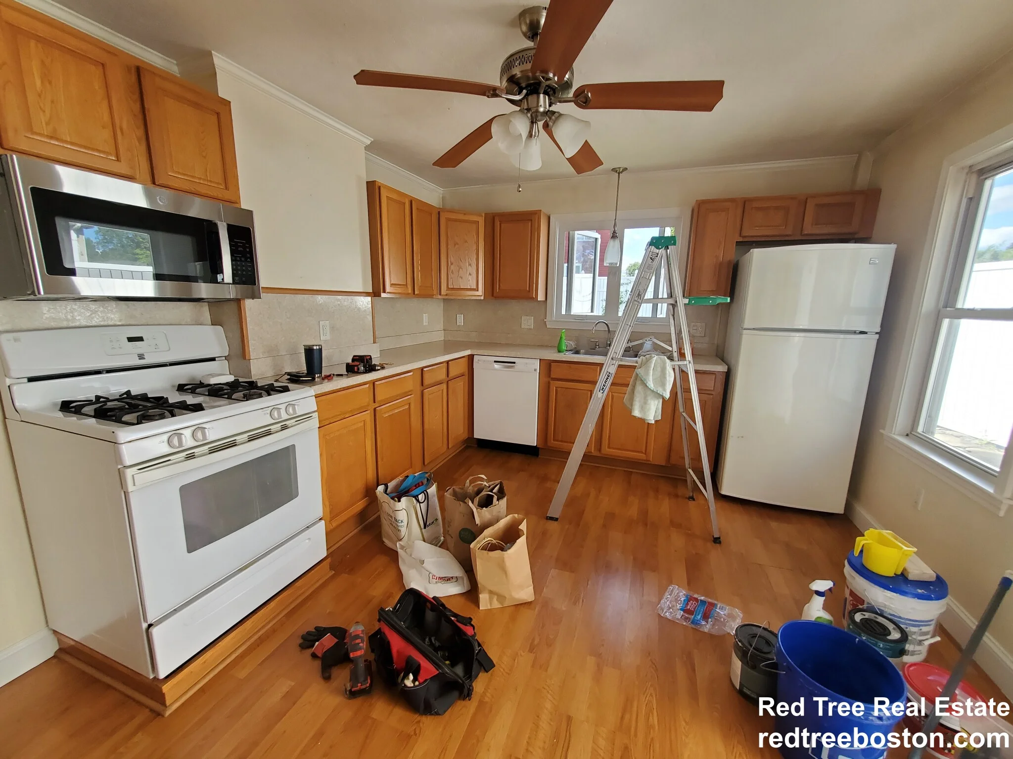 3 bed, 1.5 bath apartment for rent at 8 Cross St Unit Townhouse, Woburn — photo 4 of 15