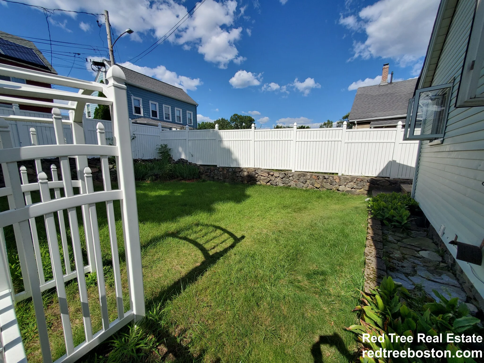 3 bed, 1.5 bath apartment for rent at 8 Cross St Unit Townhouse, Woburn — photo 13 of 15