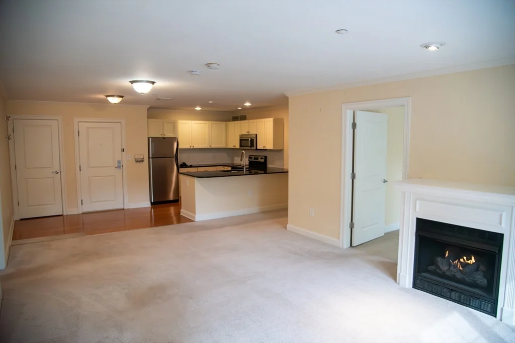 2 bed, 2 bath apartment for rent at 8 Crowninshield St Unit 210, Peabody — photo 6 of 29