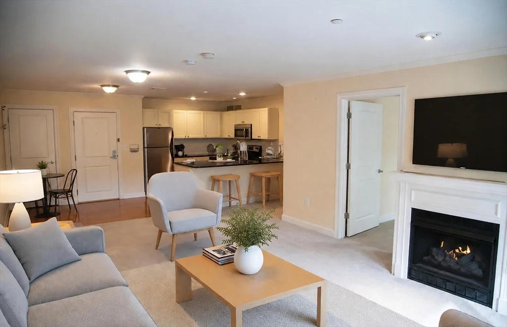 2 bed, 2 bath apartment for rent at 8 Crowninshield St Unit 210, Peabody — photo 7 of 29