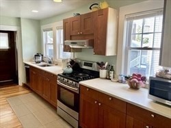 3 bed, 1 bath apartment for rent at 8 Dalton Rd Unit 8, Belmont — photo 6 of 12