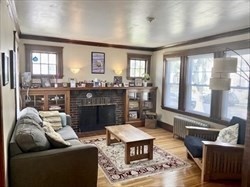 3 bed, 1 bath apartment for rent at 8 Dalton Rd Unit 8, Belmont — photo 3 of 12