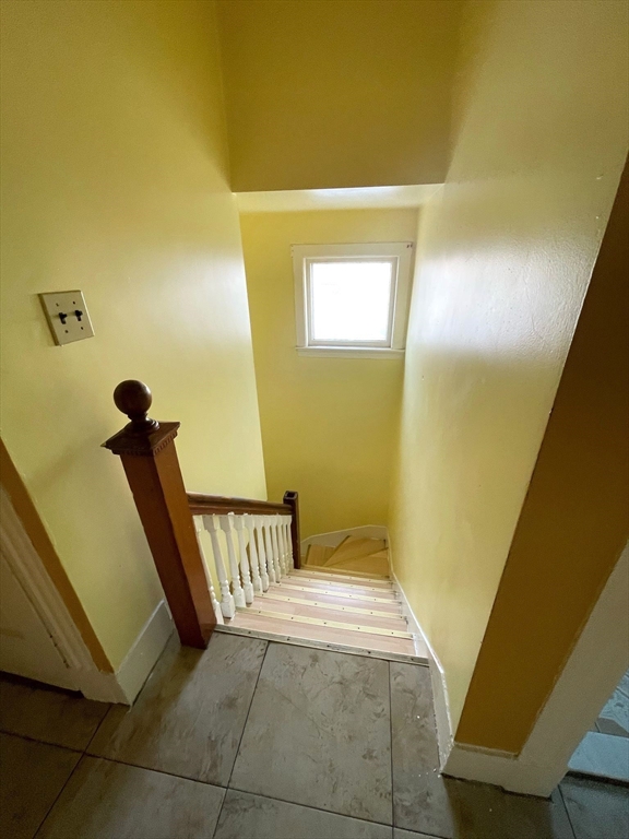 3 bed, 1 bath apartment for rent at 8 Dane Unit 2, Everett — photo 9 of 15