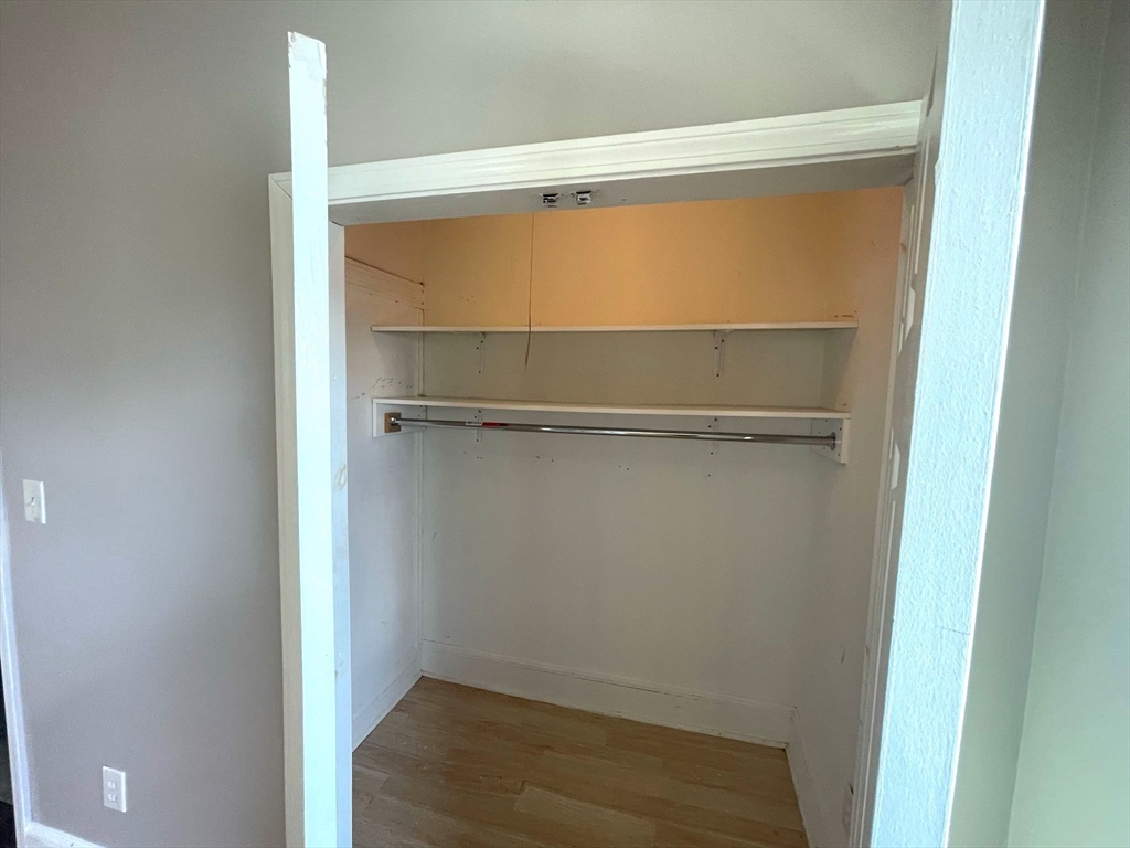 3 bed, 1 bath apartment for rent at 8 Dane Unit 2, Everett — photo 11 of 15