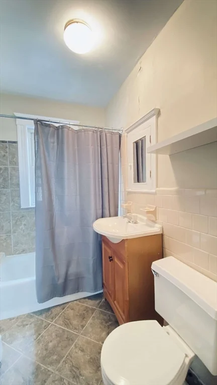 2 bed, 1 bath apartment for rent at 8 Dartmouth St Unit 0, Arlington — photo 9 of 9