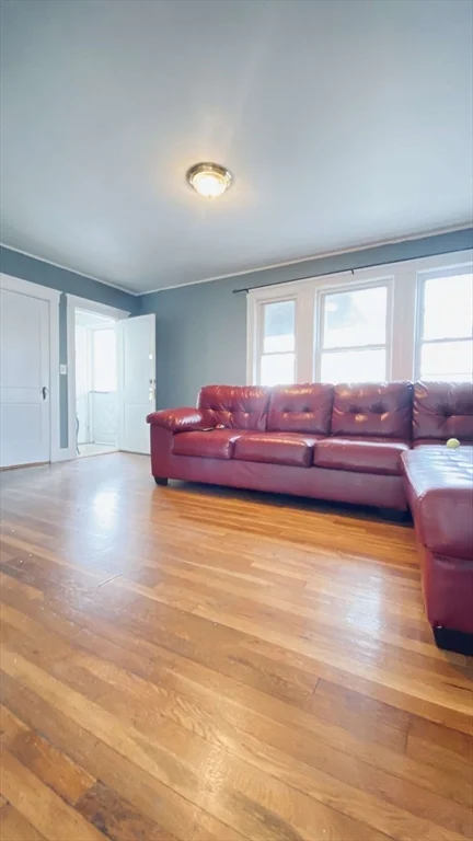 2 bed, 1 bath apartment for rent at 8 Dartmouth St Unit 0, Arlington — photo 1 of 9