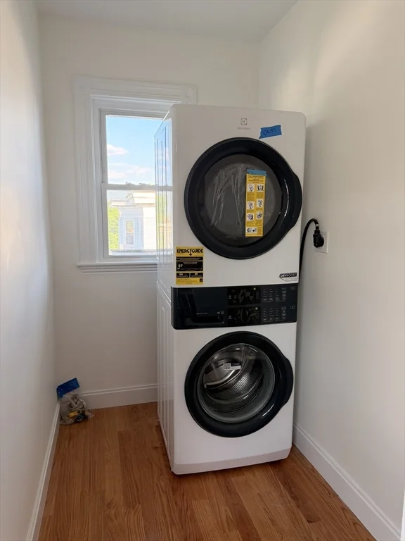 4 bed, 1 bath apartment for rent at 8 Dawes St Unit 2, Dorchester — photo 8 of 9