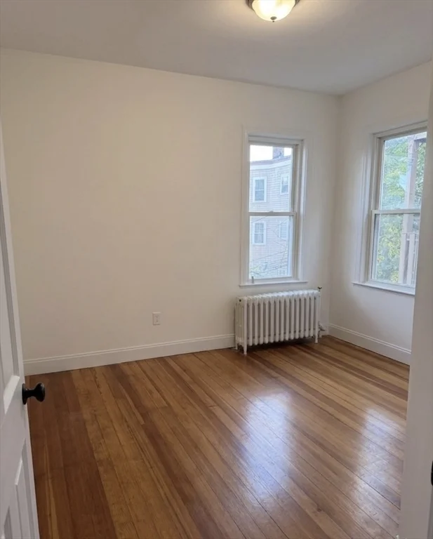 4 bed, 1 bath apartment for rent at 8 Dawes St Unit 2, Dorchester — photo 4 of 9