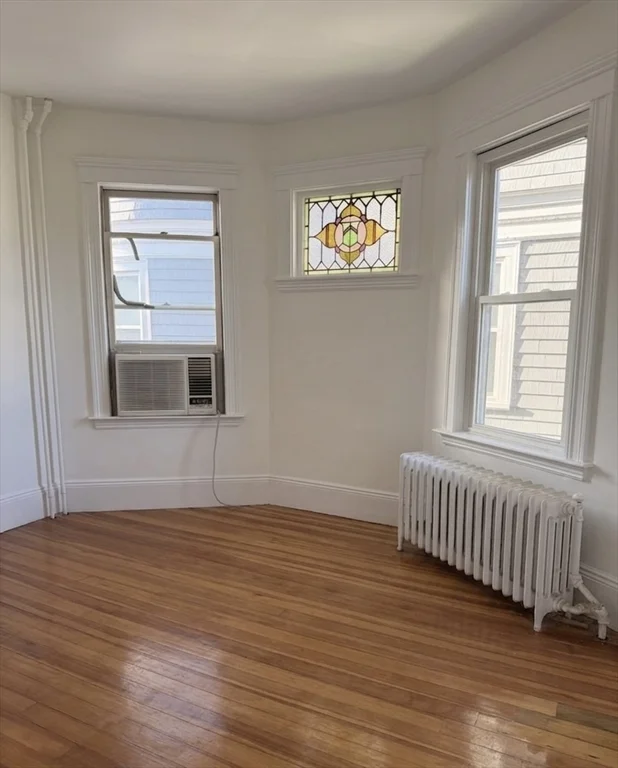 4 bed, 1 bath apartment for rent at 8 Dawes St Unit 3, Dorchester — photo 5 of 9