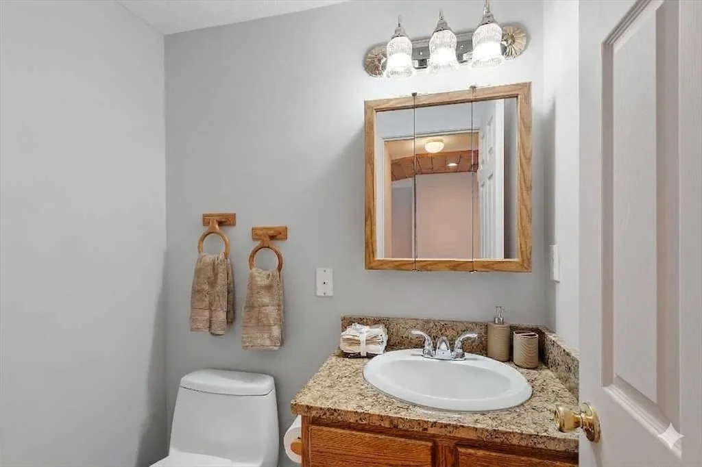 2 bed, 1 bath apartment for rent at 8 Deer Path Unit 5, Maynard — photo 6 of 25