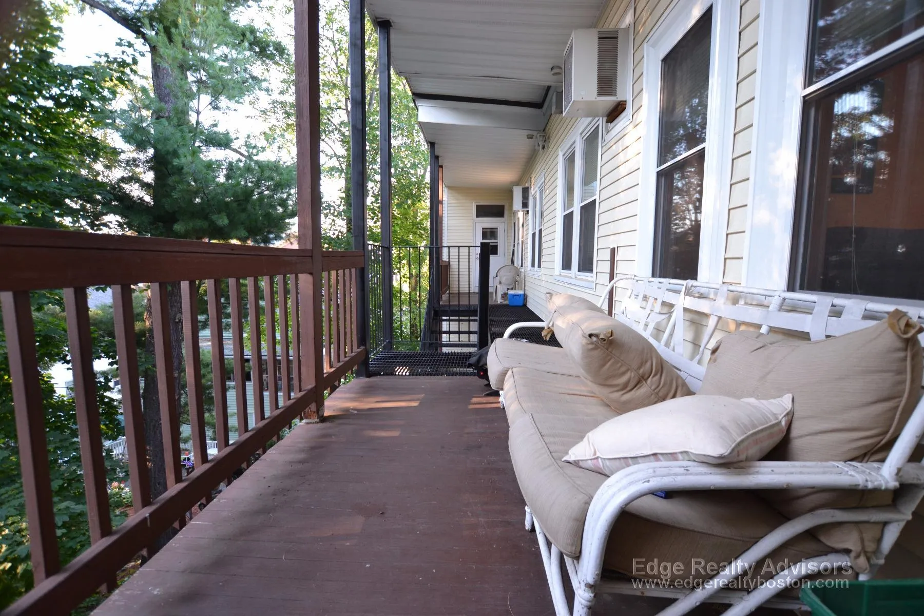 3 bed, 2 bath apartment for rent at 8 Delaware Pl Unit 3, Brighton — photo 5 of 12