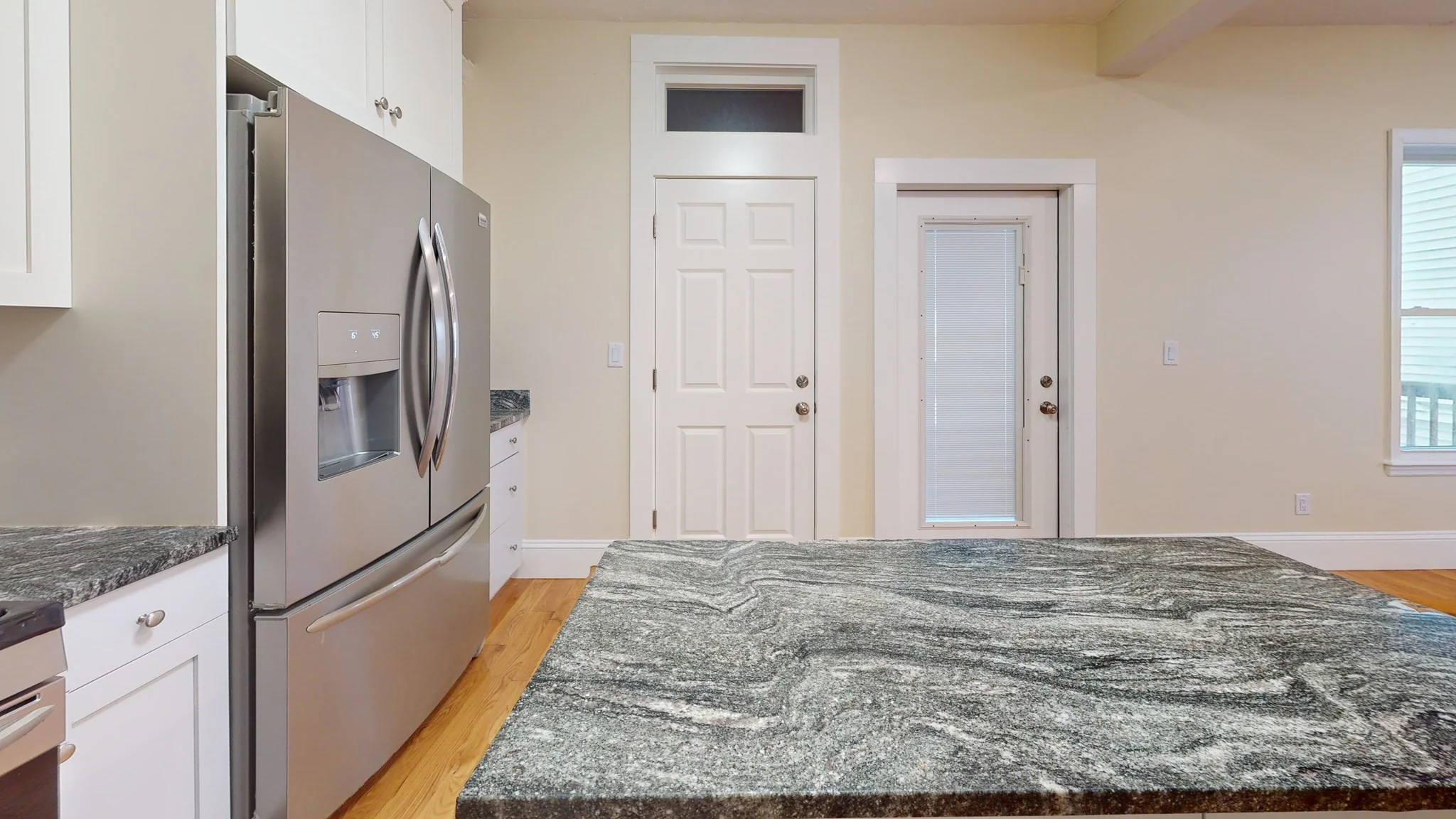 2 bed, 2 bath apartment for rent at 8 Dewey Unit 1, Roxbury — photo 2 of 10