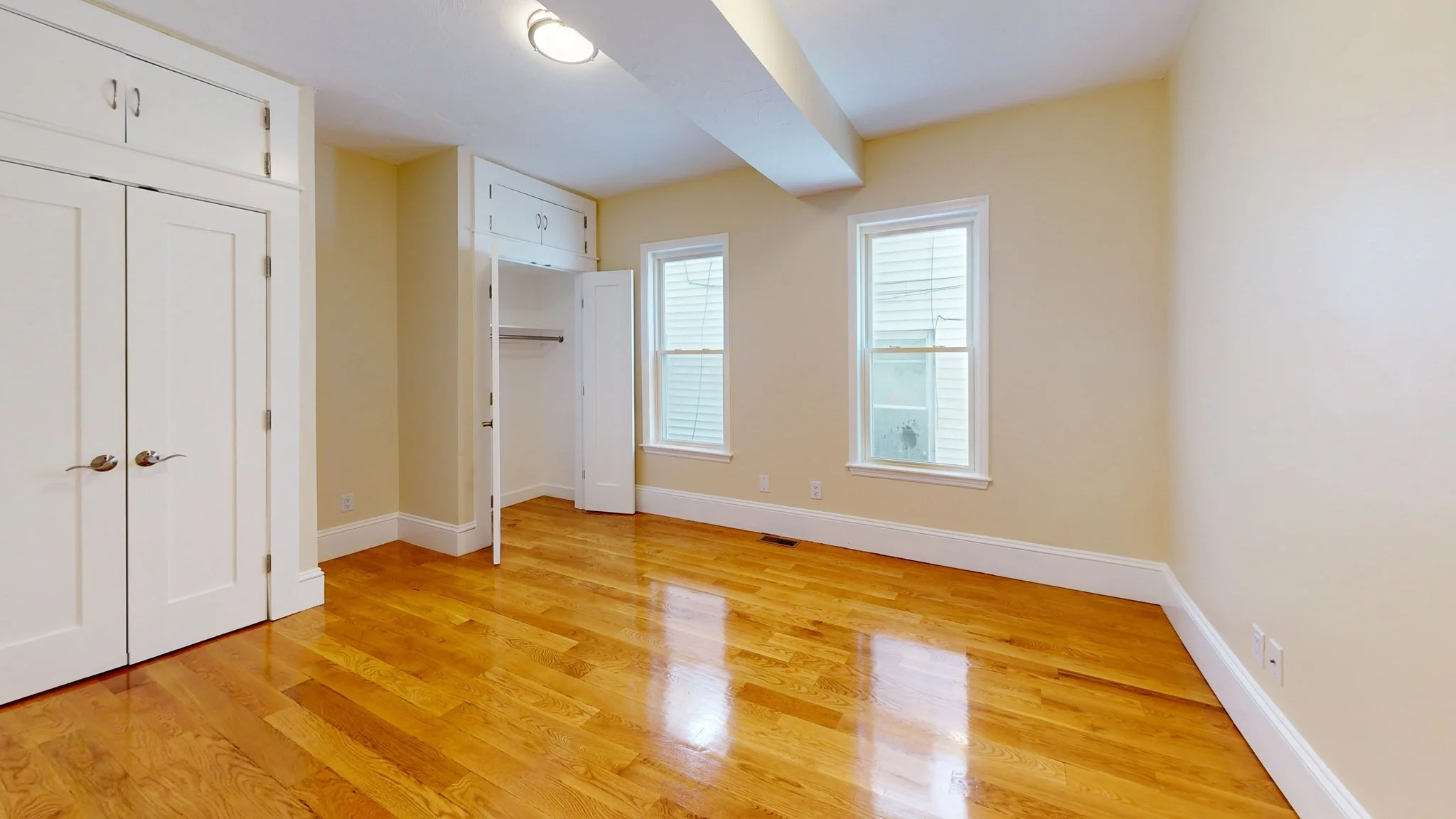 2 bed, 2 bath apartment for rent at 8 Dewey Unit 1, Roxbury — photo 5 of 10