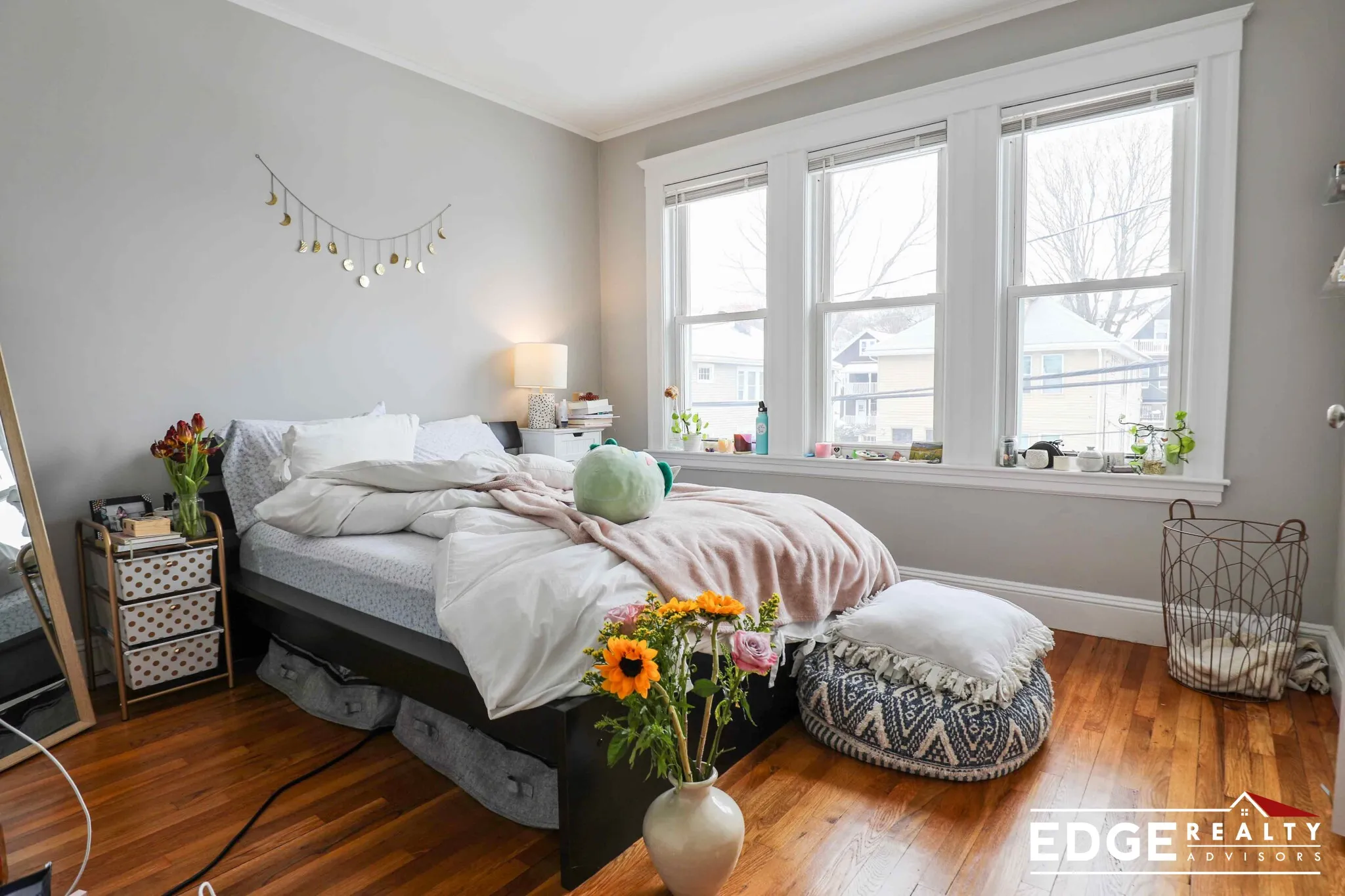 4 bed, 2 bath apartment for rent at 8 Donnybrook Rd Unit 2, Brighton — photo 9 of 14