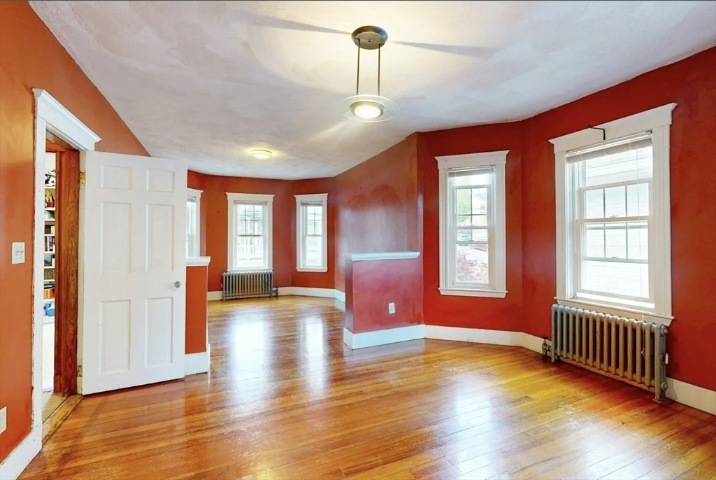 3 bed, 2 bath apartment for rent at 8 Douglas Ave Unit 2, Winter Hill — photo 8 of 24