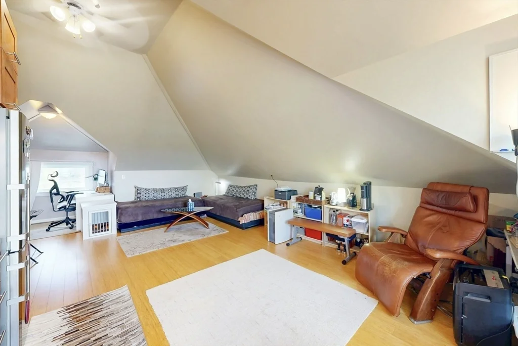 3 bed, 2 bath apartment for rent at 8 Douglas Ave Unit 2, Winter Hill — photo 4 of 24