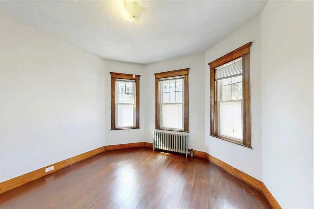 3 bed, 2 bath apartment for rent at 8 Douglas Ave Unit 2, Winter Hill — photo 17 of 24