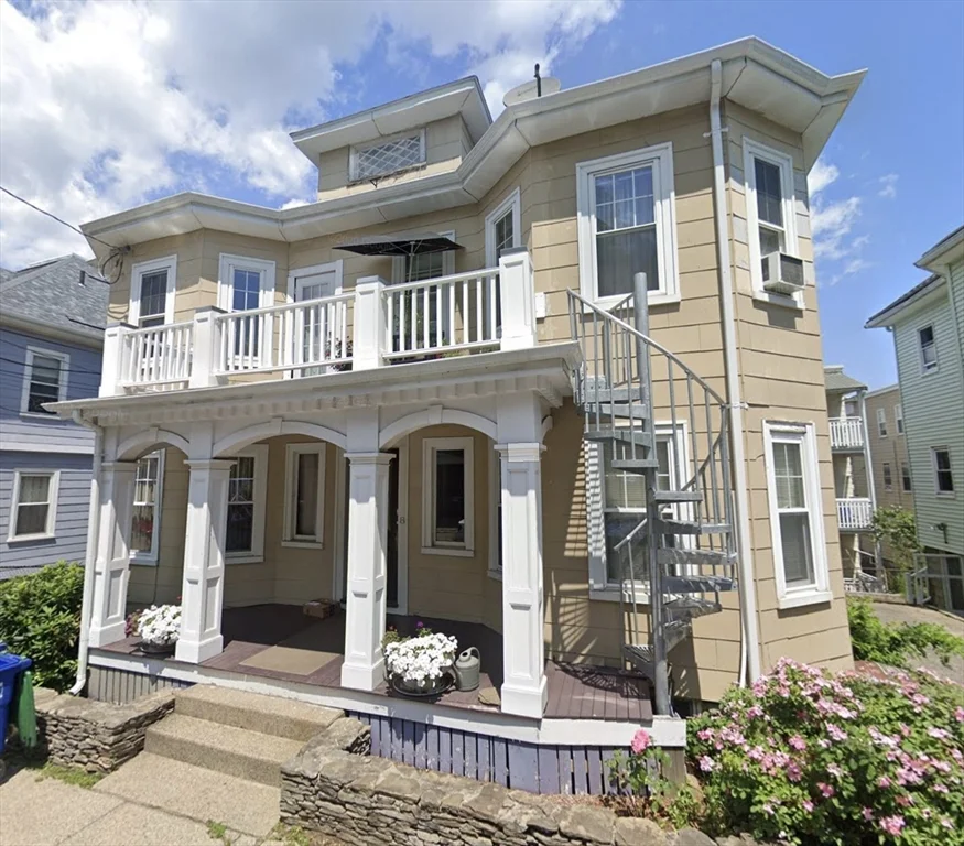 3 bed, 2 bath apartment for rent at 8 Douglas Ave Unit 2, Winter Hill — photo 1 of 24