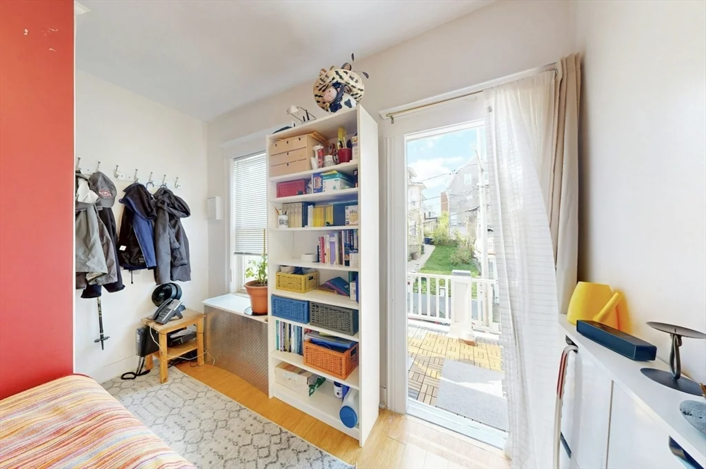 3 bed, 2 bath apartment for rent at 8 Douglas Ave Unit 2, Winter Hill — photo 14 of 24