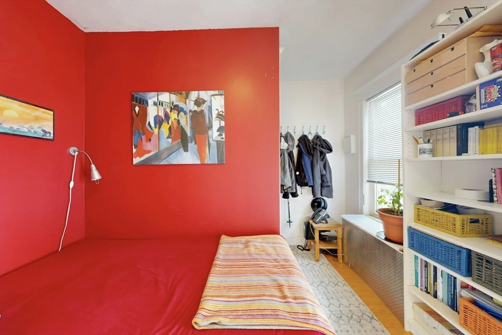3 bed, 2 bath apartment for rent at 8 Douglas Ave Unit 2, Winter Hill — photo 13 of 24