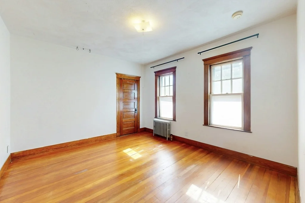 3 bed, 2 bath apartment for rent at 8 Douglas Ave Unit 2, Winter Hill — photo 19 of 24