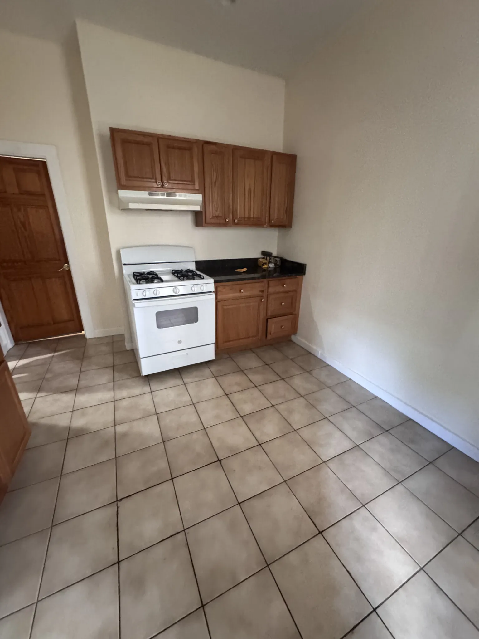 3 bed, 2 bath apartment for rent at 8 Dudley St Unit 1, North Cambridge — photo 8 of 17